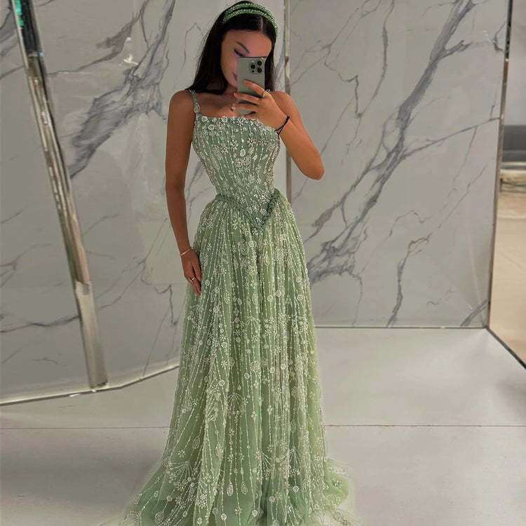 Vestido de Festa Luxo com Corset Decorado em Pérolas