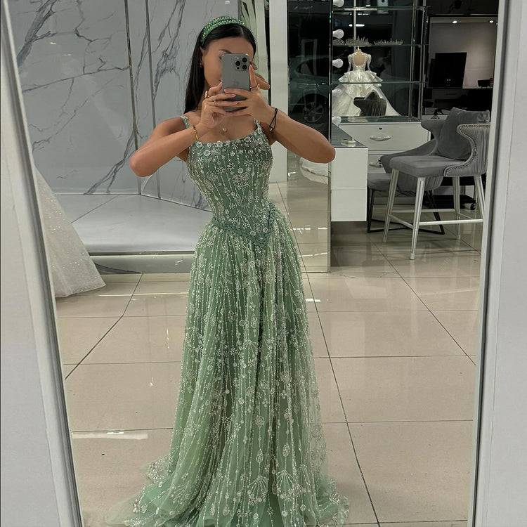 Vestido de Festa Luxo com Corset Decorado em Pérolas