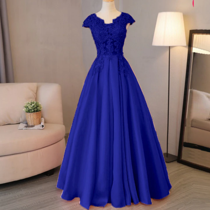 Vestido de Festa Longo em Cetim Decorado com Cristais (Pronta Entrega)