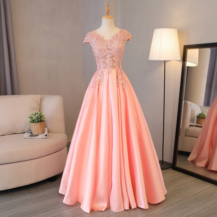 Vestido de Festa Longo em Cetim Decorado com Cristais (Pronta Entrega)