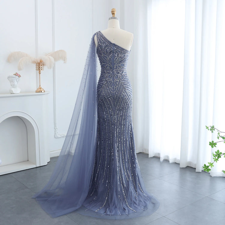 Vestido de Festa Sereia com Detalhes de Pedrarias e Manga Capa