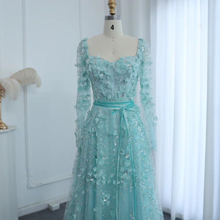 Vestido de Festa Longo Romântico Todo Decorado em Flores e Pedraria