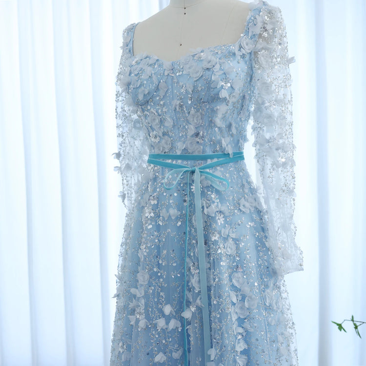 Vestido de Festa Longo Romântico Todo Decorado em Flores e Pedraria