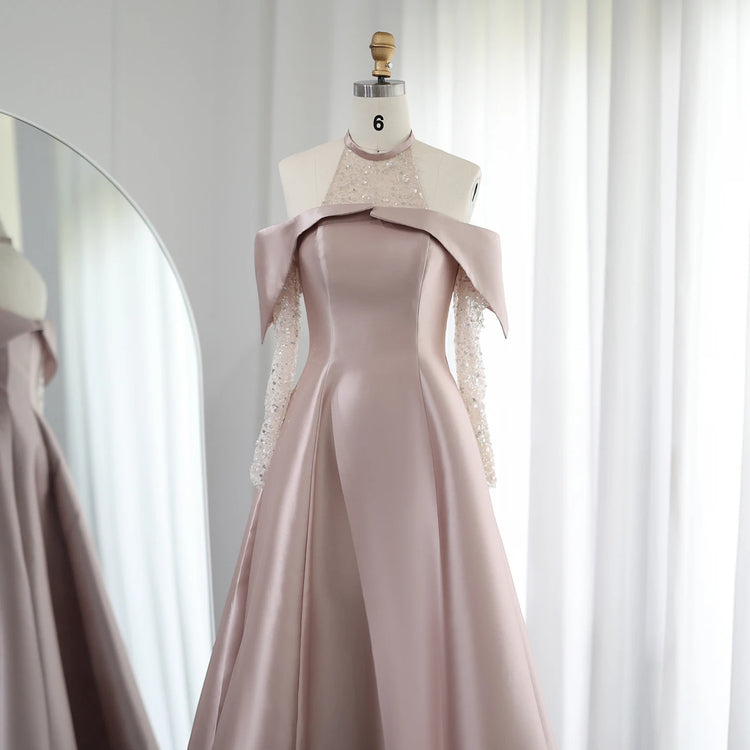 Vestido de Festa Longo em Cetim Champanhe e Cristais