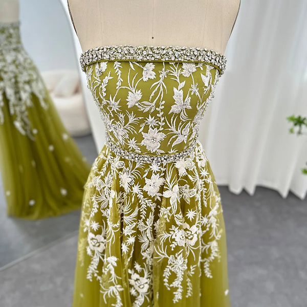 Vestido de Festa Longo Verde com Detalhes Floridos - Modelo Especial