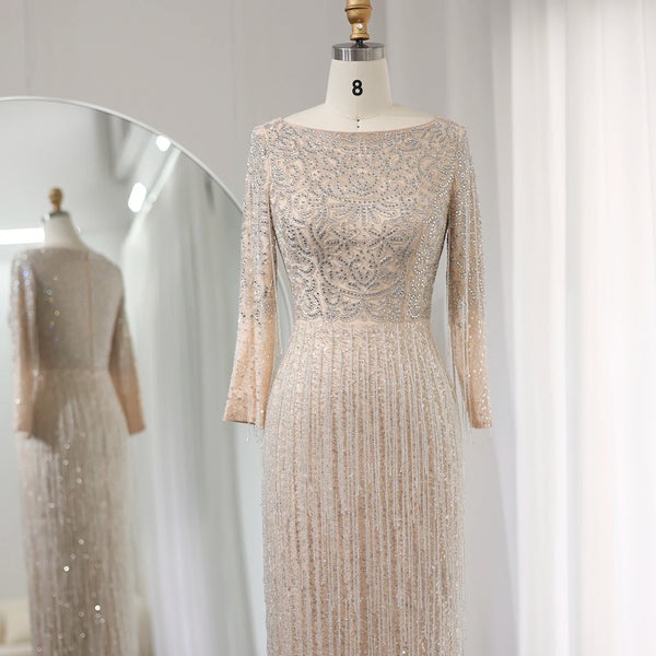 Vestido de Festa Longo Prateado com Manga Brilhante - Modelo Especial