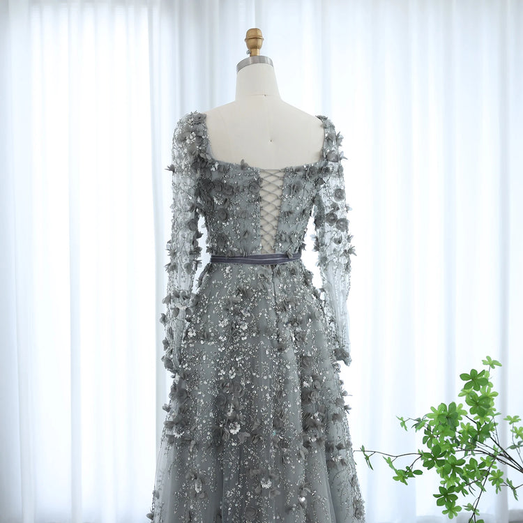 Vestido de Festa Longo Romântico Todo Decorado em Flores e Pedraria