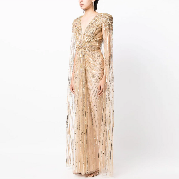 Vestido de Festa Maxi Luxo Adornado em Cristais com Capa Detalhada - Modelo Especial