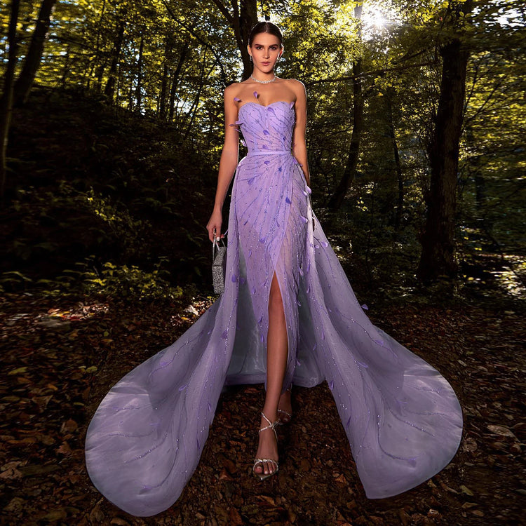 Vestido de Festa Lilás Encanto em Renda Slit