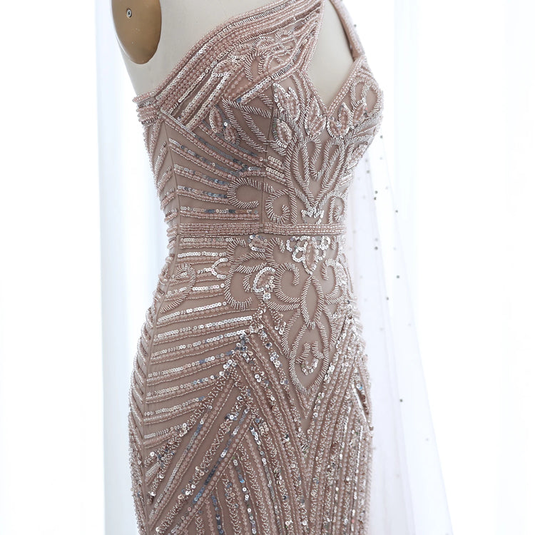 Vestido de Festa Sereia com Detalhes de Pedrarias e Manga Capa