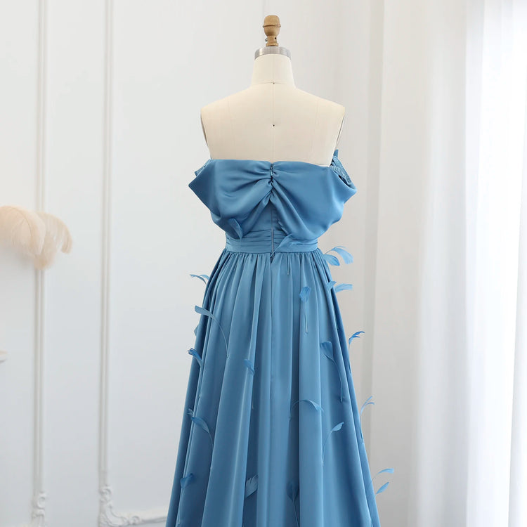 Vestido de Festa Azul Luxus com Cauda