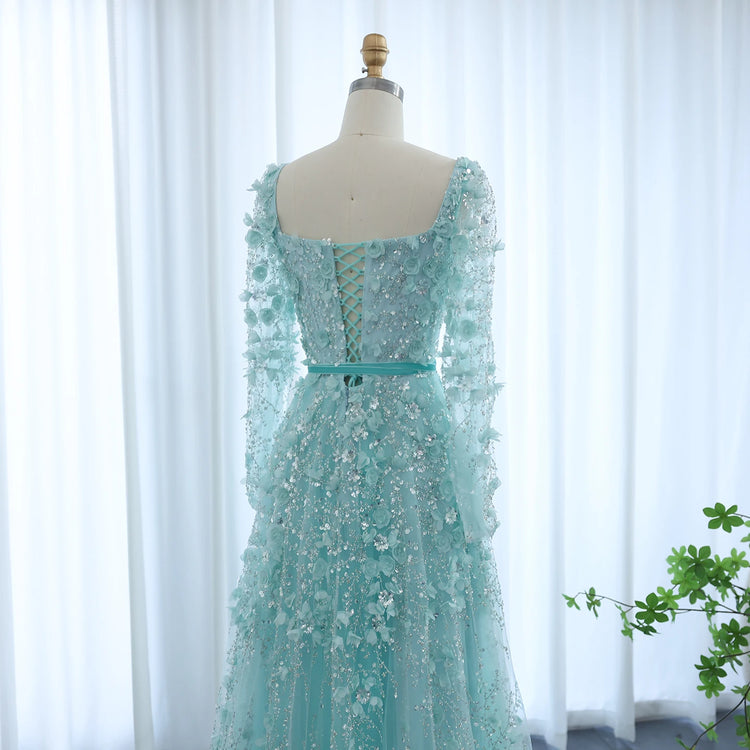 Vestido de Festa Longo Romântico Todo Decorado em Flores e Pedraria