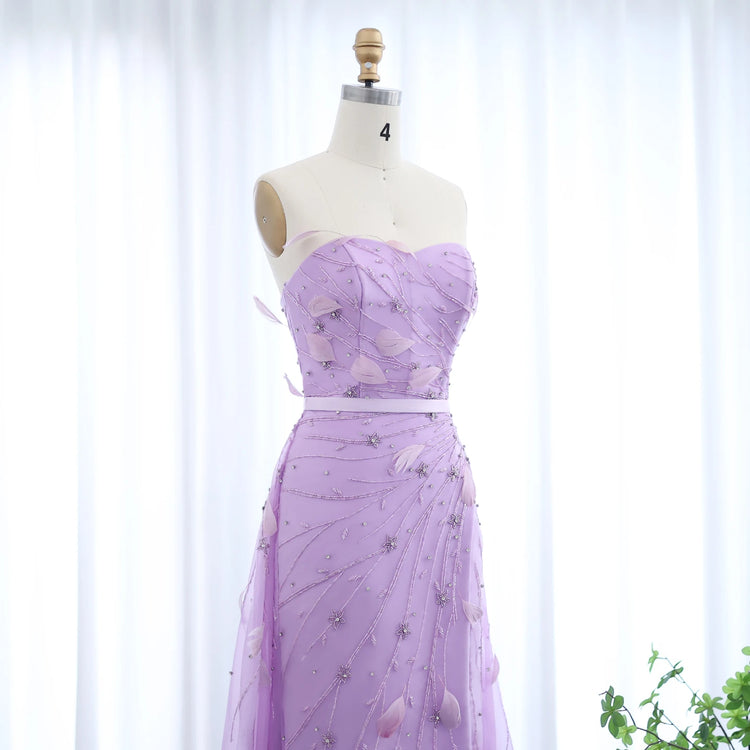 Vestido de Festa Lilás Encanto em Renda Slit