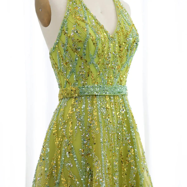 Vestido de Festa Verde Cristais com Decote Halter