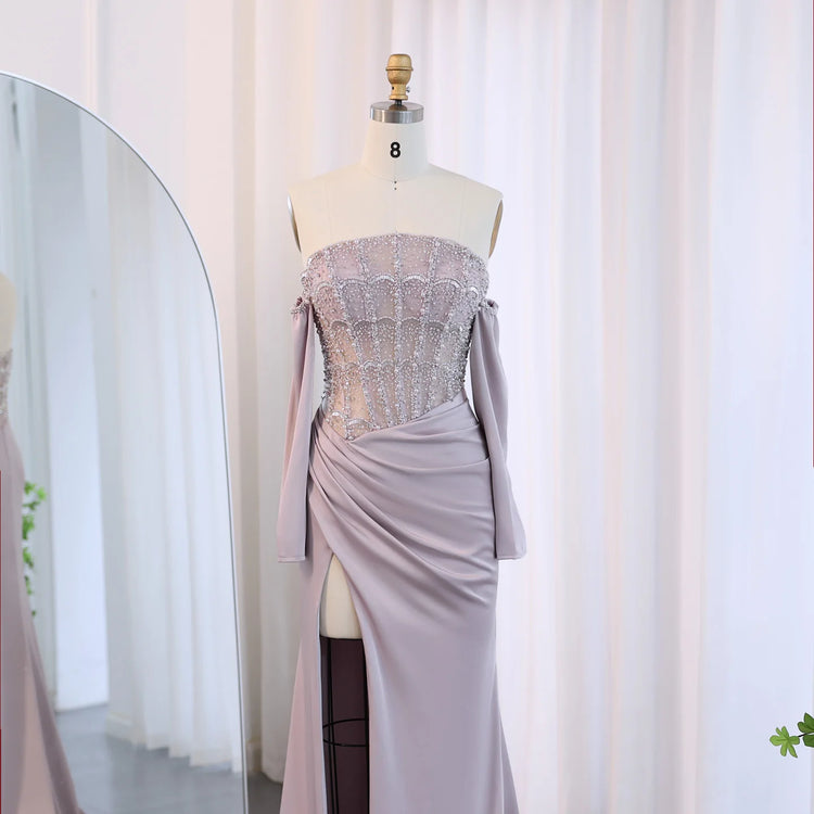 Vestido de Festa Sereia com Fenda Alta e Detalhes Escalopados