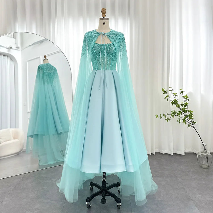 Vestido de Festa Luxo com Capa e Detalhes em Cristais