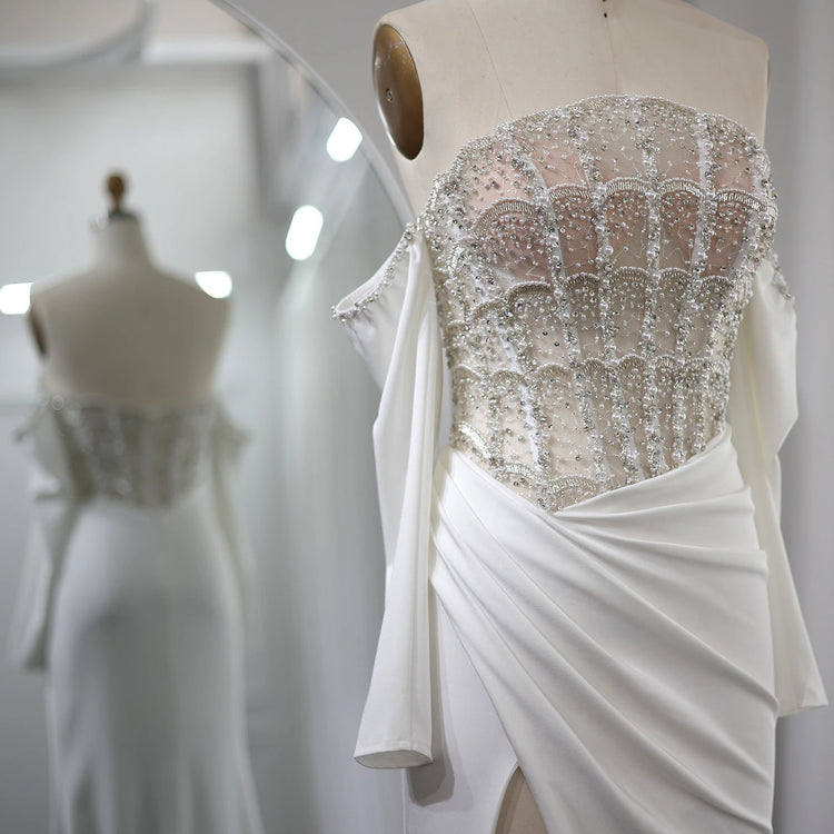 Vestido de Festa Sereia com Fenda Alta e Detalhes Escalopados