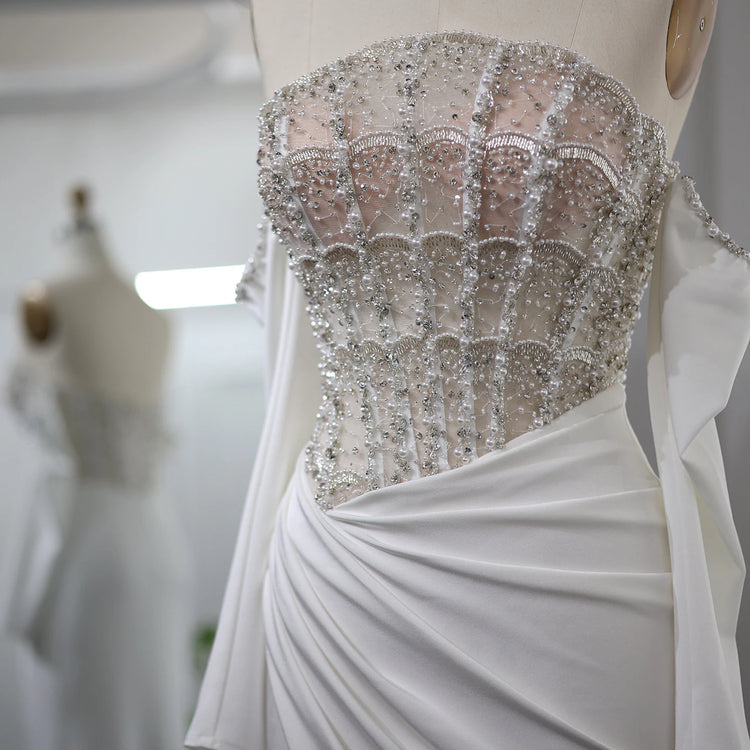 Vestido de Festa Sereia com Fenda Alta e Detalhes Escalopados