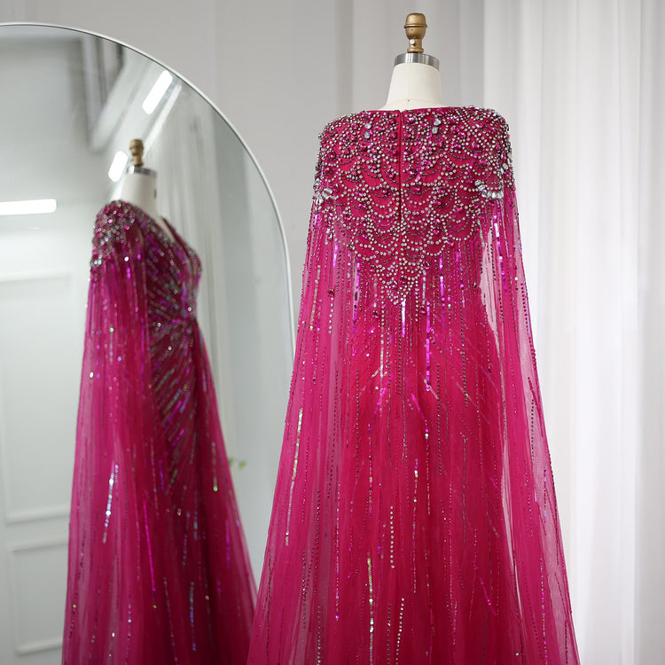 Vestido de Festa Maxi Luxo Adornado em Cristais com Capa Detalhada - Modelo Especial