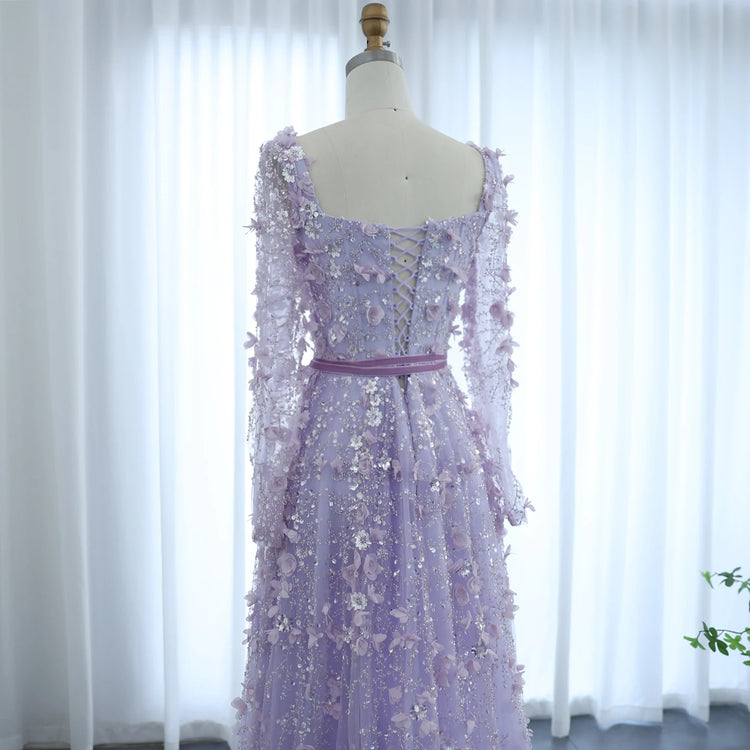Vestido de Festa Longo Romântico Todo Decorado em Flores e Pedraria