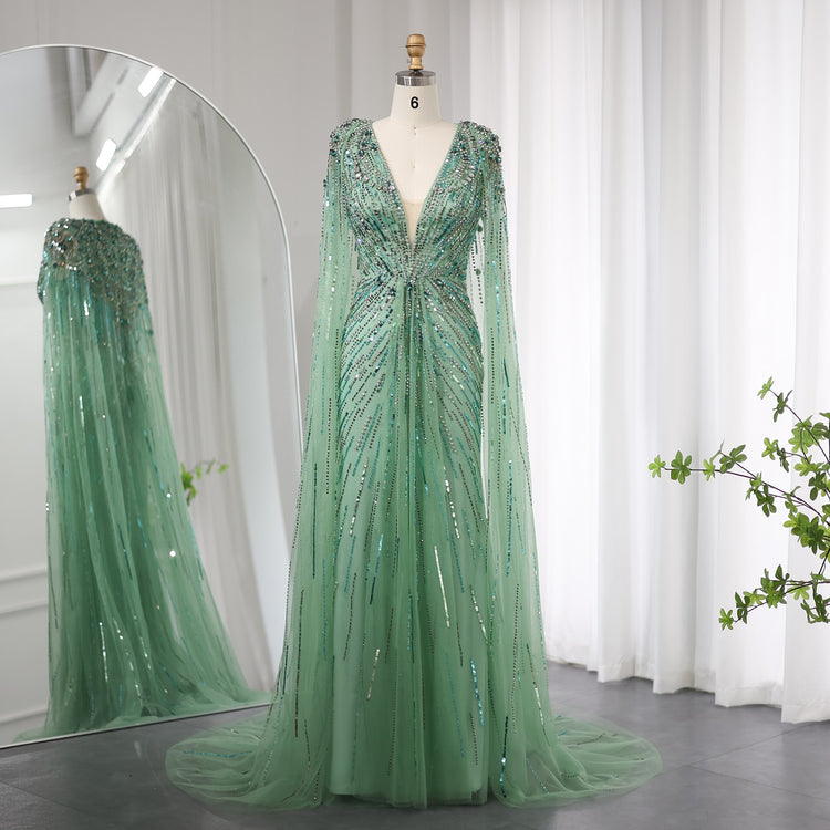 Vestido de Festa Maxi Luxo Adornado em Cristais com Capa Detalhada - Modelo Especial