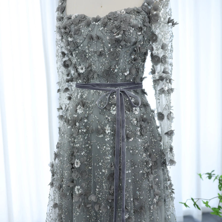 Vestido de Festa Longo Romântico Todo Decorado em Flores e Pedraria