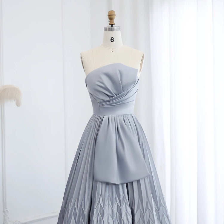 Vestido de Festa Longo Encantador em Tule com Cristais