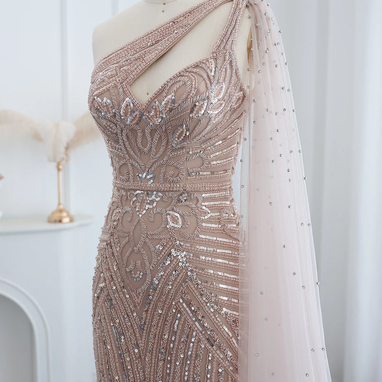 Vestido de Festa Sereia com Detalhes de Pedrarias e Manga Capa