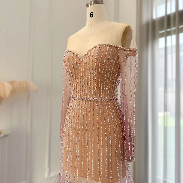 Vestido de Festa Luxo em Dupla Camada com Sobreposição com Pedrarias Bordadas