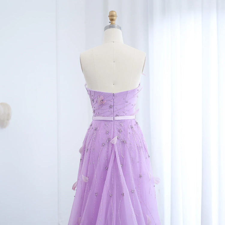 Vestido de Festa Lilás Encanto em Renda Slit