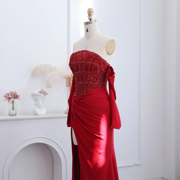 Vestido de Festa Sereia com Fenda Alta e Detalhes Escalopados