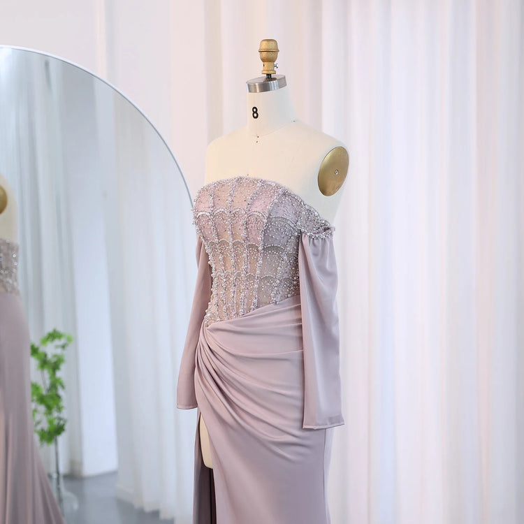 Vestido de Festa Sereia com Fenda Alta e Detalhes Escalopados
