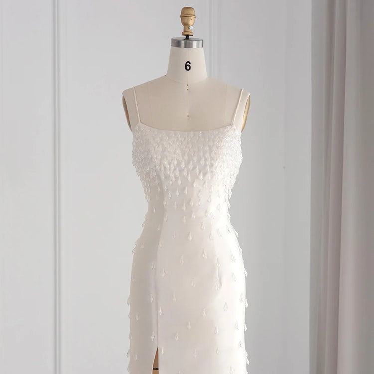 Vestido de Festa Charmoso com Alças Finas e Brilho