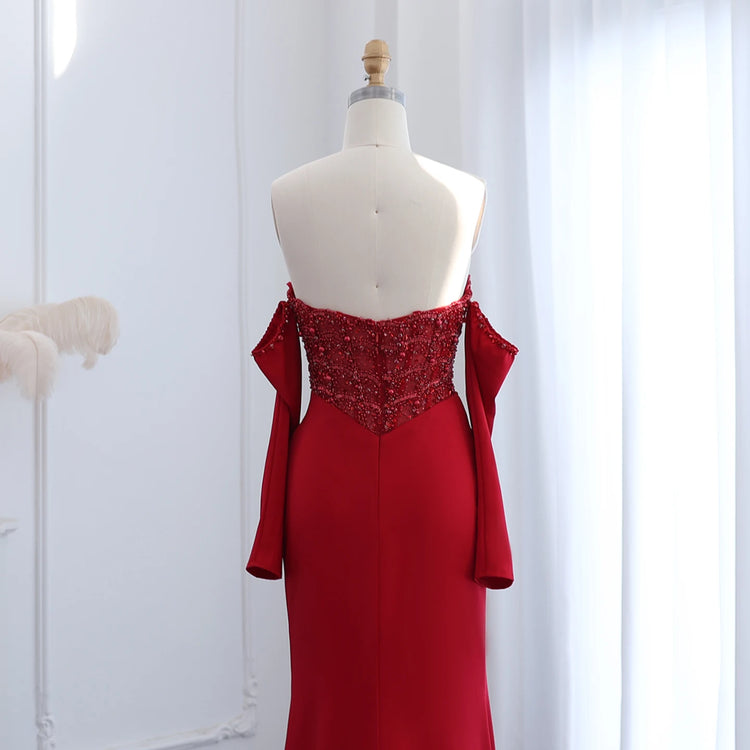 Vestido de Festa Sereia com Fenda Alta e Detalhes Escalopados