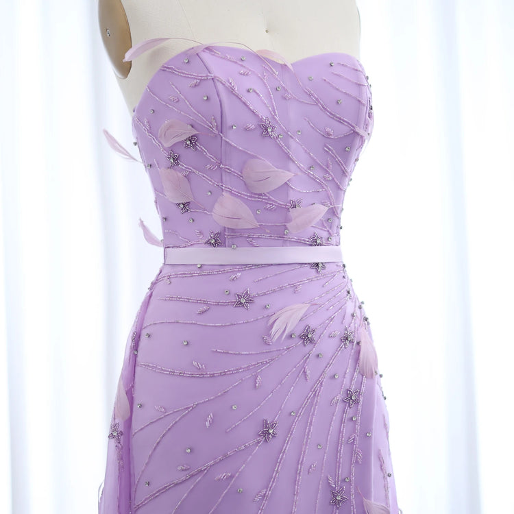 Vestido de Festa Lilás Encanto em Renda Slit