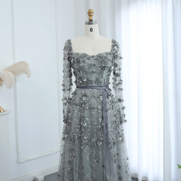 Vestido de Festa Longo Romântico Todo Decorado em Flores e Pedraria