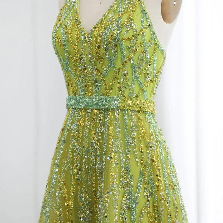 Vestido de Festa Verde Cristais com Decote Halter