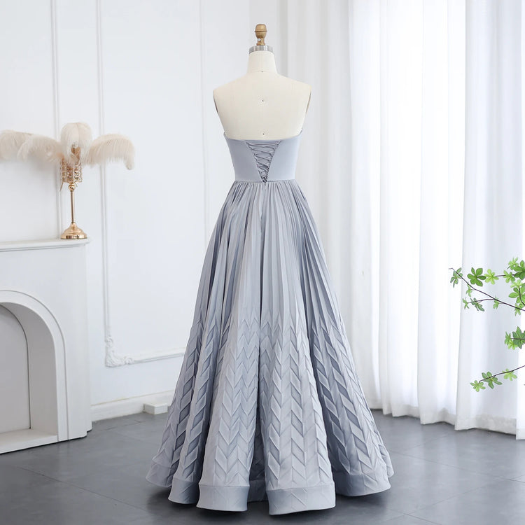 Vestido de Festa Longo Encantador em Tule com Cristais