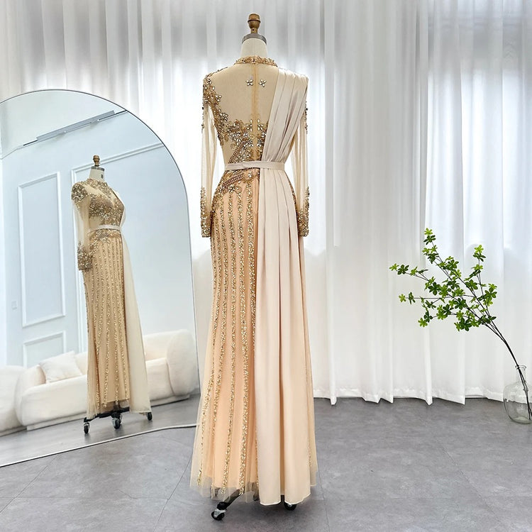 Vestido de Festa Luxo Absoluto com Decoração em Cristais com Efeito de Jóias - Modelo Especial