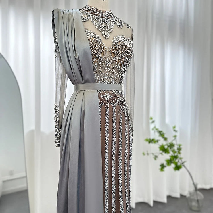 Vestido de Festa Luxo Absoluto com Decoração em Cristais com Efeito de Jóias - Modelo Especial
