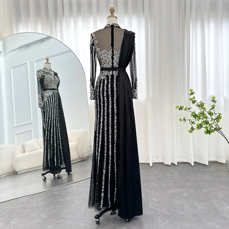 Vestido de Festa Luxo Absoluto com Decoração em Cristais com Efeito de Jóias - Modelo Especial