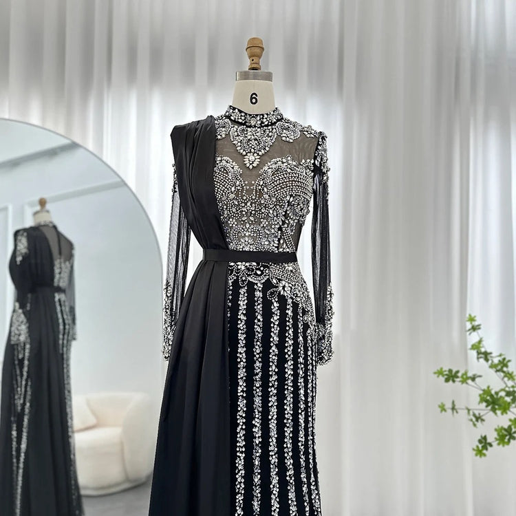 Vestido de Festa Luxo Absoluto com Decoração em Cristais com Efeito de Jóias - Modelo Especial