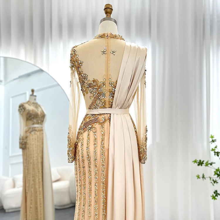 Vestido de Festa Luxo Absoluto com Decoração em Cristais com Efeito de Jóias - Modelo Especial