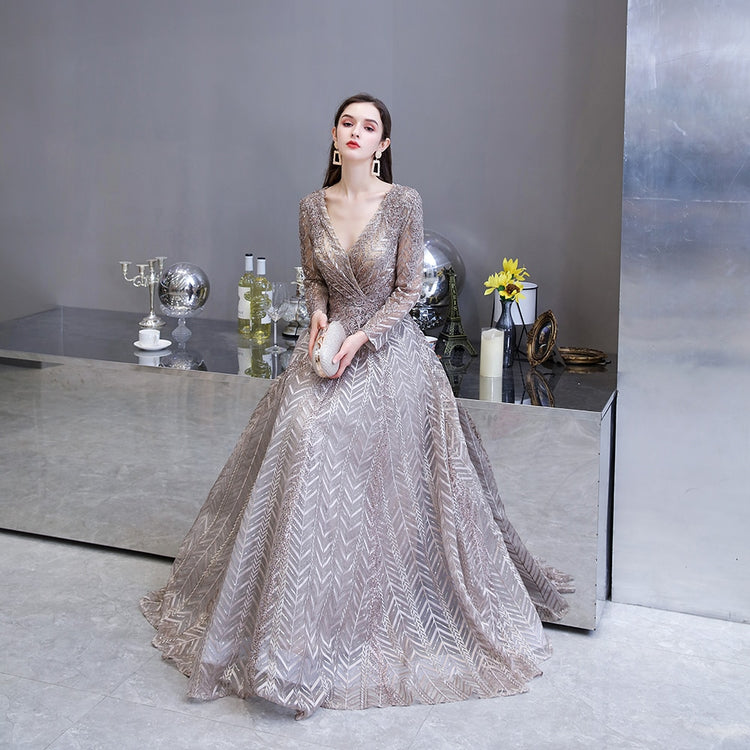 Vestido de Festa Rainha com Decote Plissado Prateado - Modelo Especial