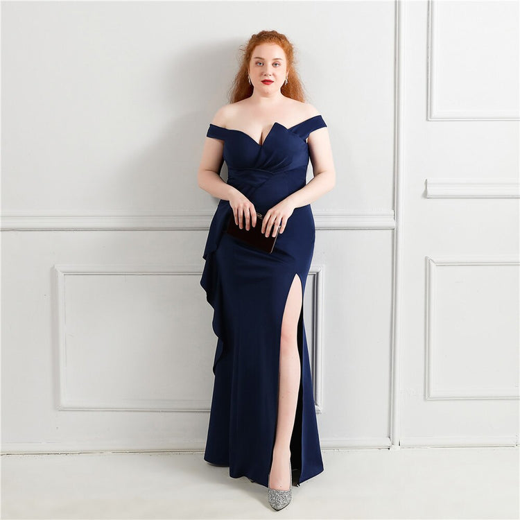 Vestido de Festa Plus Size Luxo com Detalhe em Laço Azul Marinho