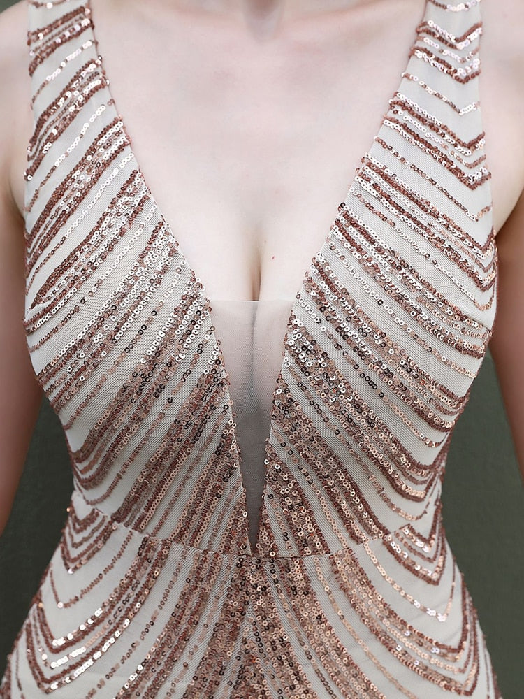 Vestido de Festa Longo Sereia Brilho sem Manga Dourado
