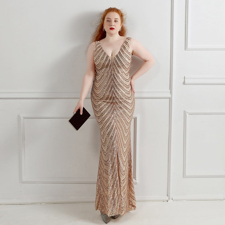Vestido de Festa Longo em Lanon Detalhado em Paetês Dourado