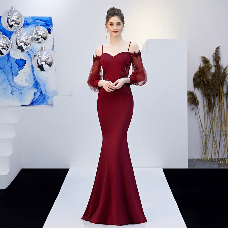 Vestido de Festa Longo Silhueta Sereia com Detalhes de Flores