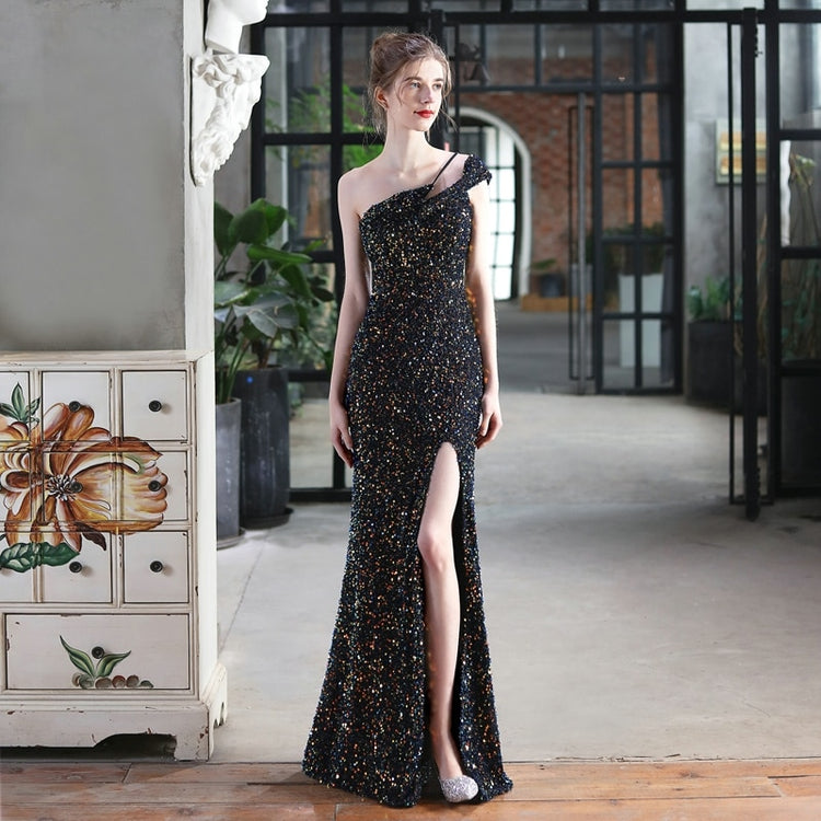 Vestido de Festa Longo Todo Detalhado com Brilho Preto