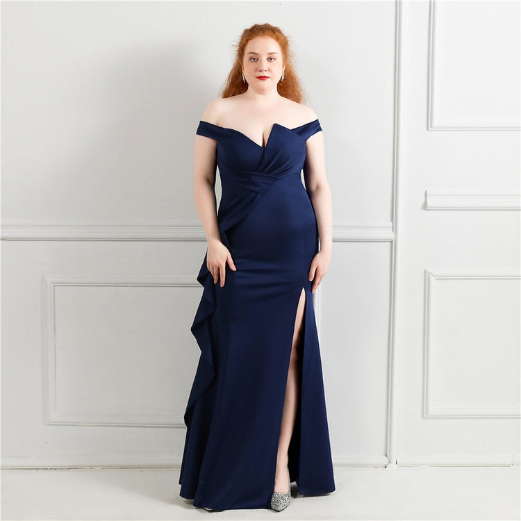 Vestido de Festa Plus Size Luxo com Detalhe em Laço Azul Marinho
